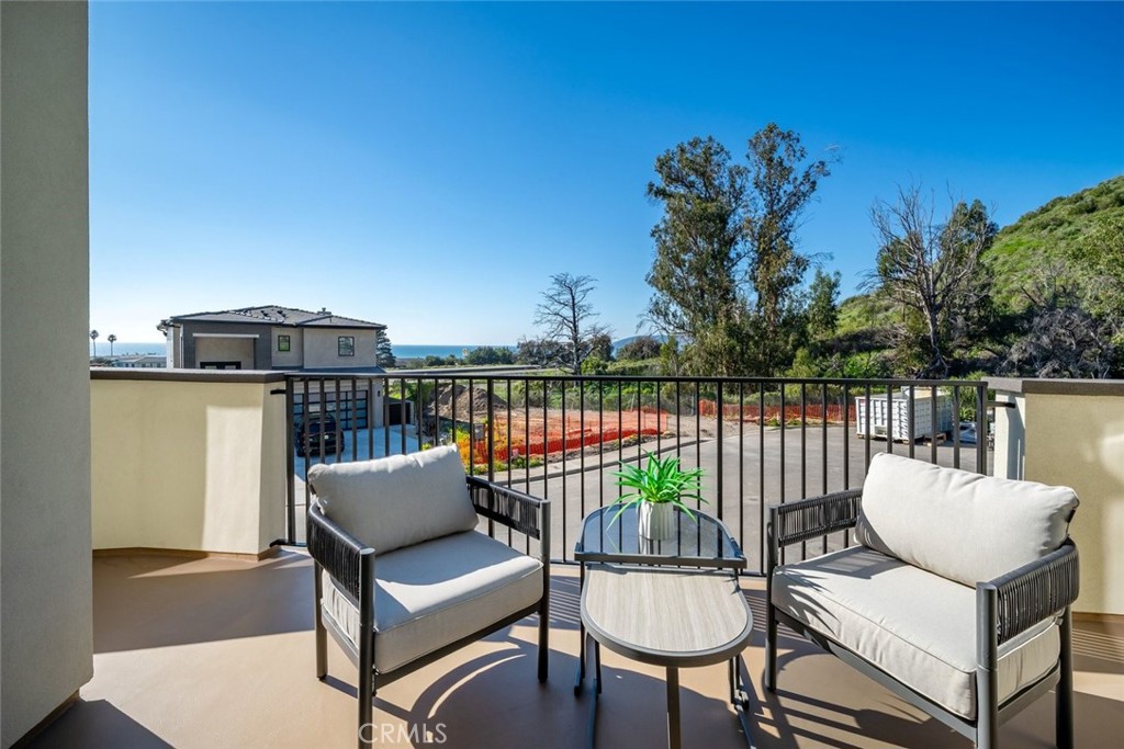 2736 Barcelona Street, Pismo Beach, CA 93449