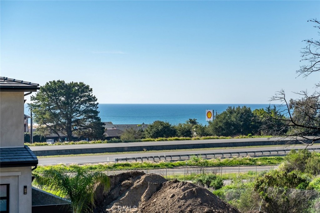 2736 Barcelona Street, Pismo Beach, CA 93449