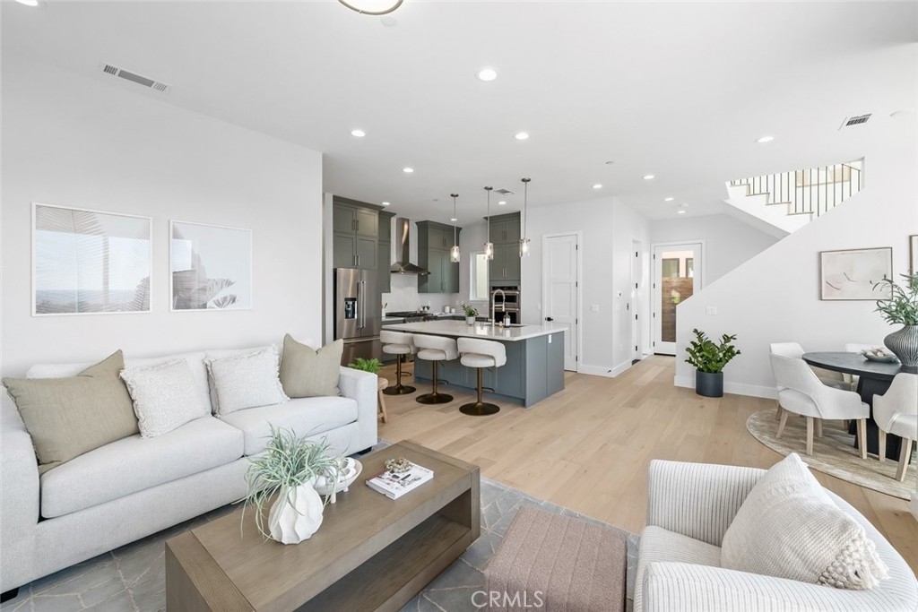 2736 Barcelona Street, Pismo Beach, CA 93449