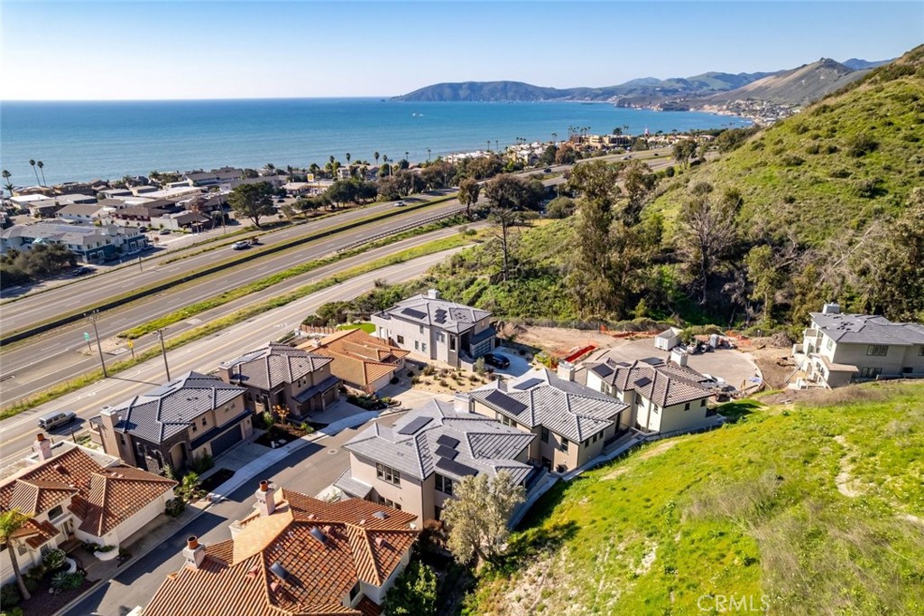 2736 Barcelona Street, Pismo Beach, CA 93449