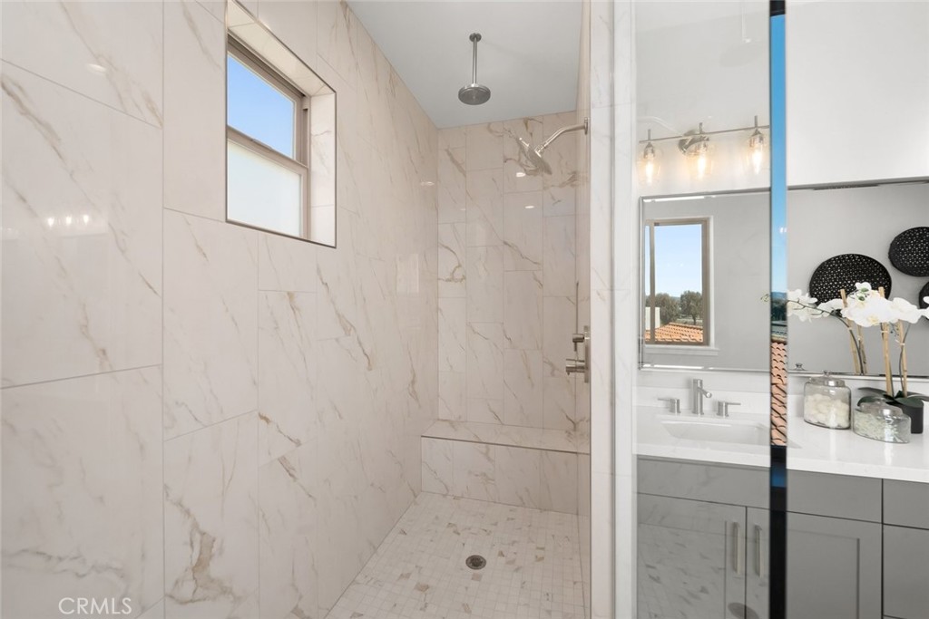 2733 Barcelona Street, Pismo Beach, CA 93449