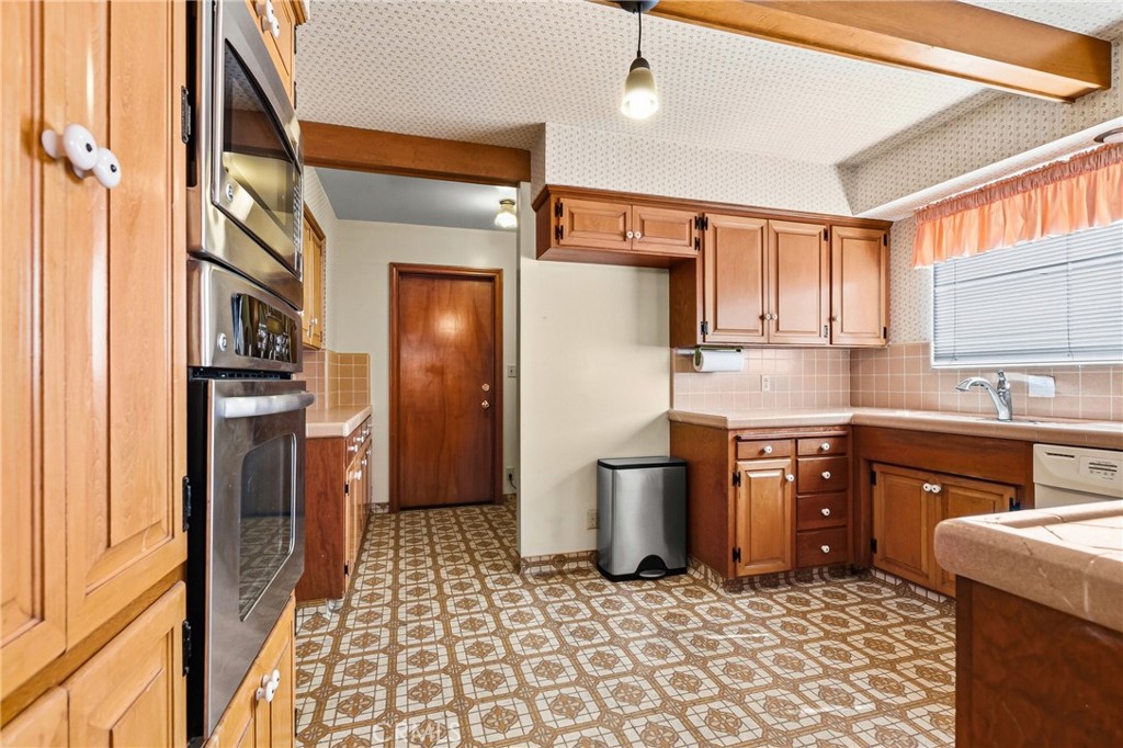 2021 Skylark, San Luis Obispo, CA 93401