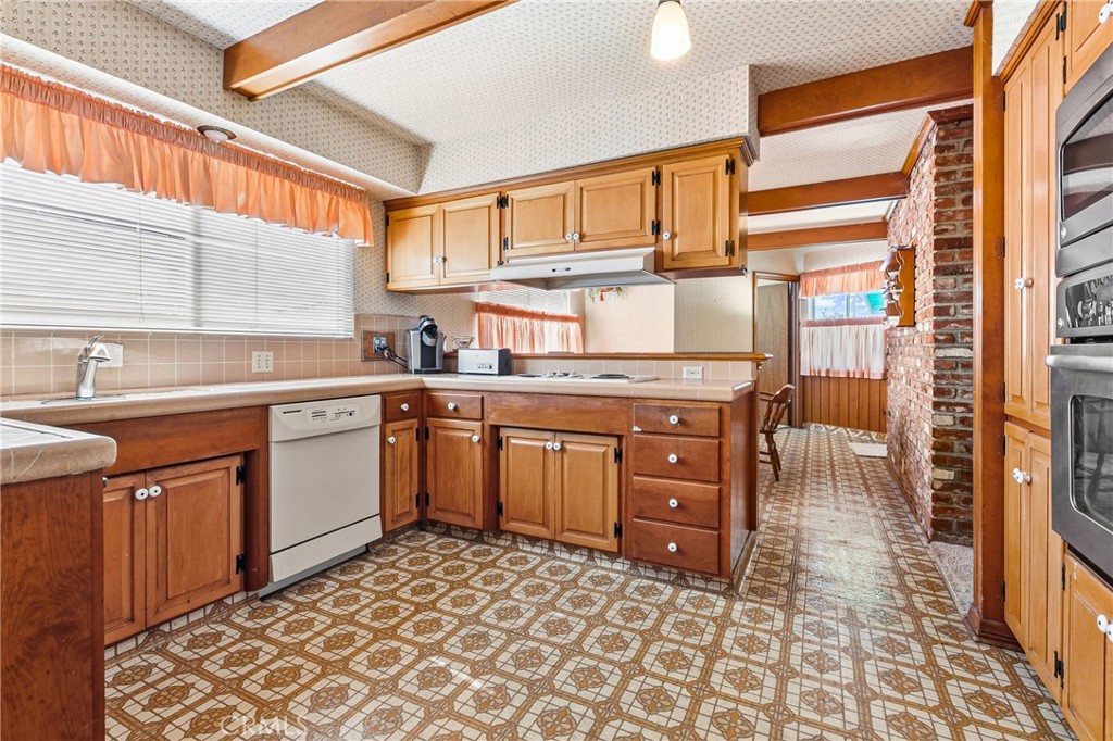 2021 Skylark, San Luis Obispo, CA 93401