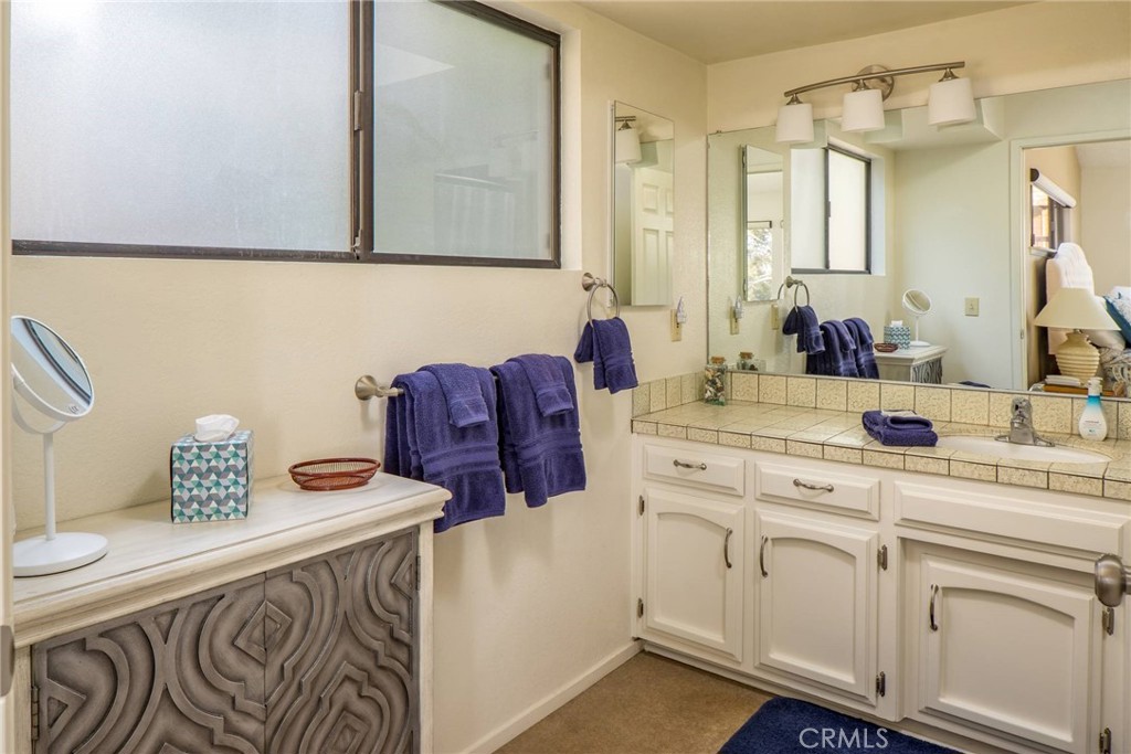 5198 Whitehall Ave, Cambria, CA 93428