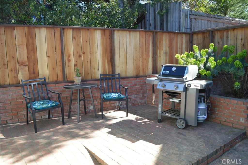 5198 Whitehall Ave, Cambria, CA 93428