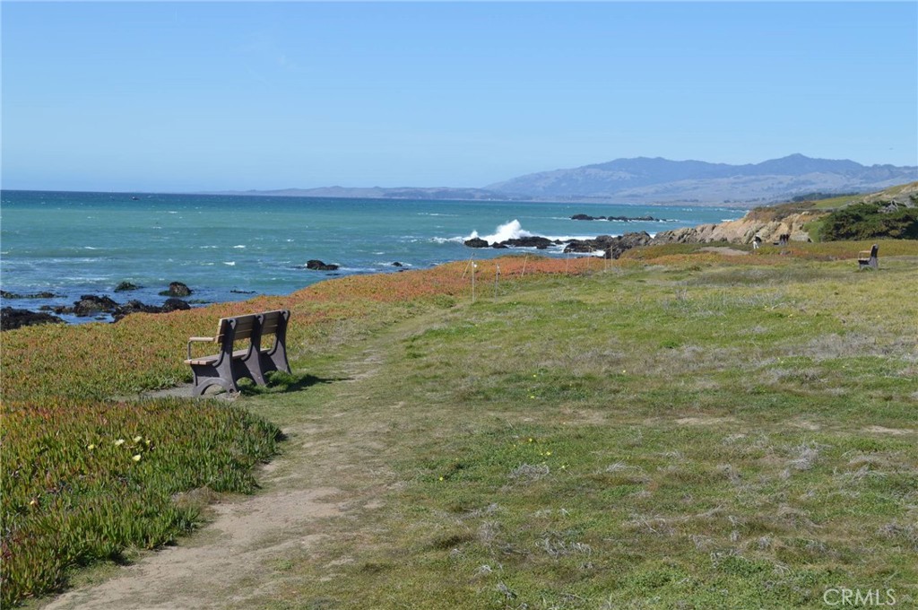 5198 Whitehall Ave, Cambria, CA 93428