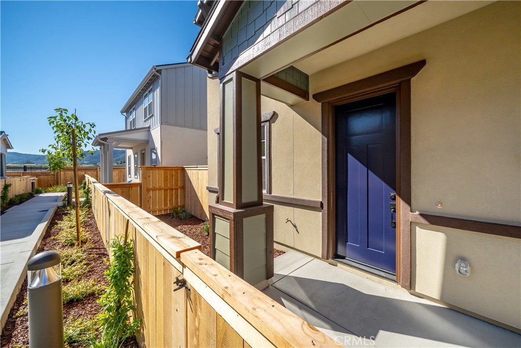 211 Foxtrot Ct, San Luis Obispo, CA 93401