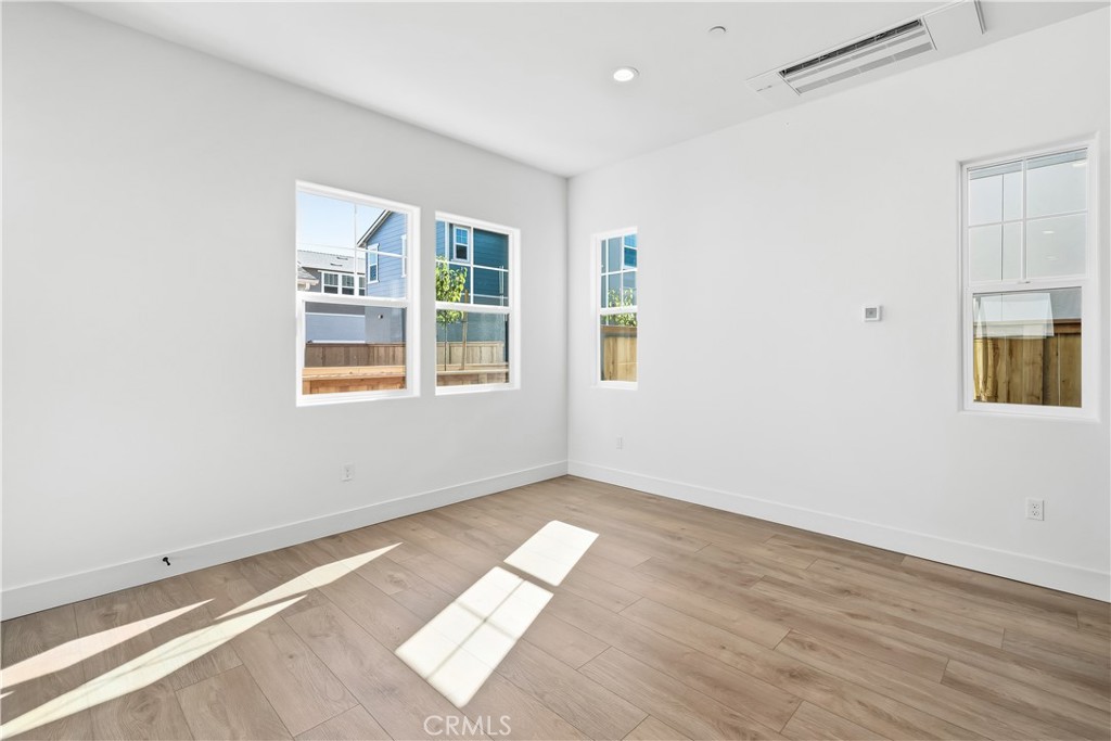 211 Foxtrot Ct, San Luis Obispo, CA 93401