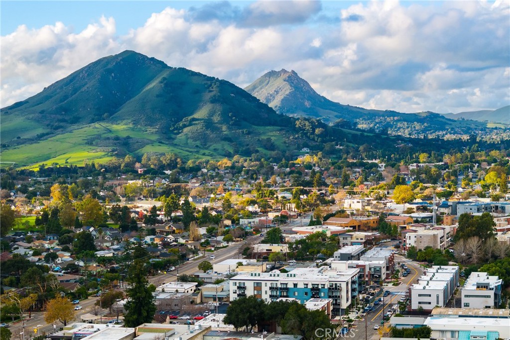 2475 Victoria, San Luis Obispo, CA 93401