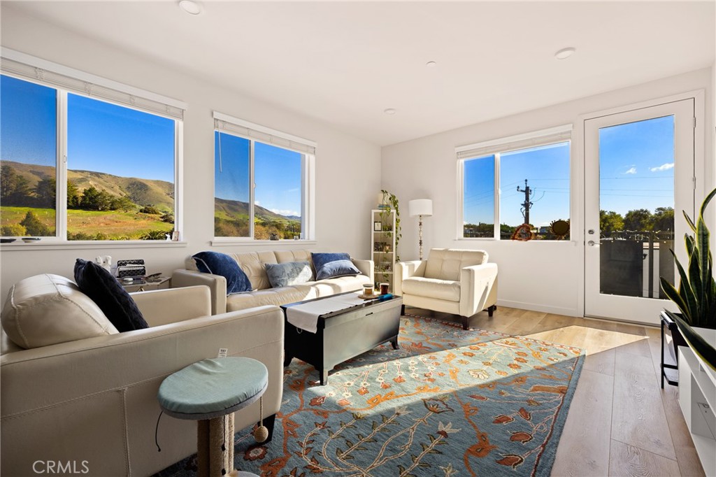 2475 Victoria, San Luis Obispo, CA 93401