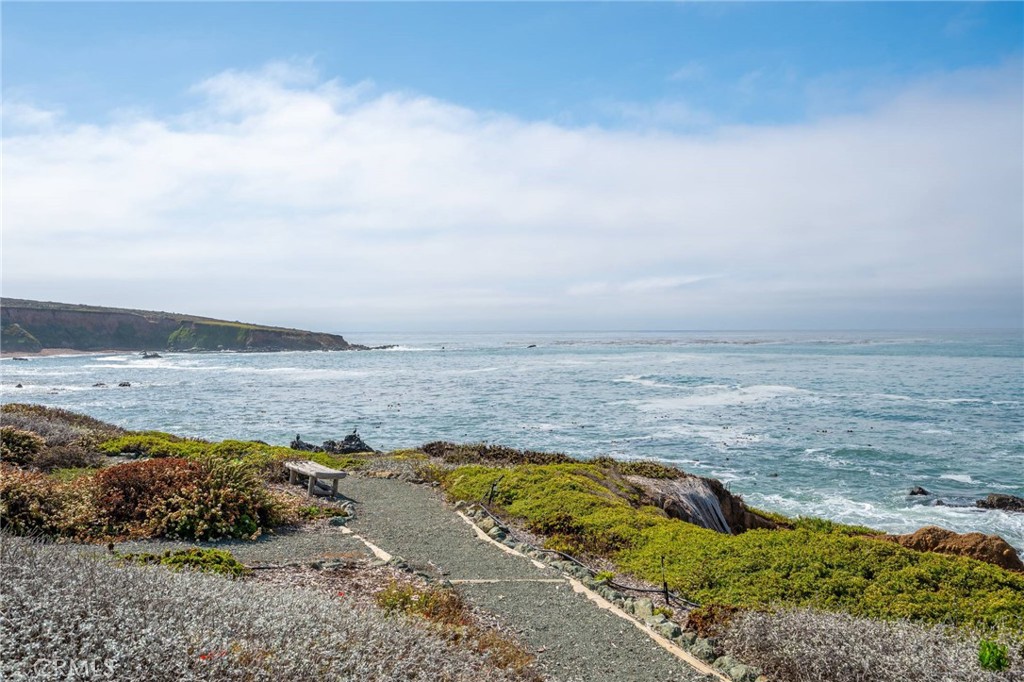 4865 Windsor Blvd, Cambria, CA 93428