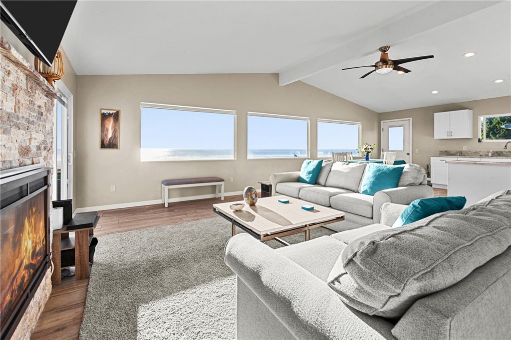 3302 Beachcomber Dr., Morro Bay, CA 93442