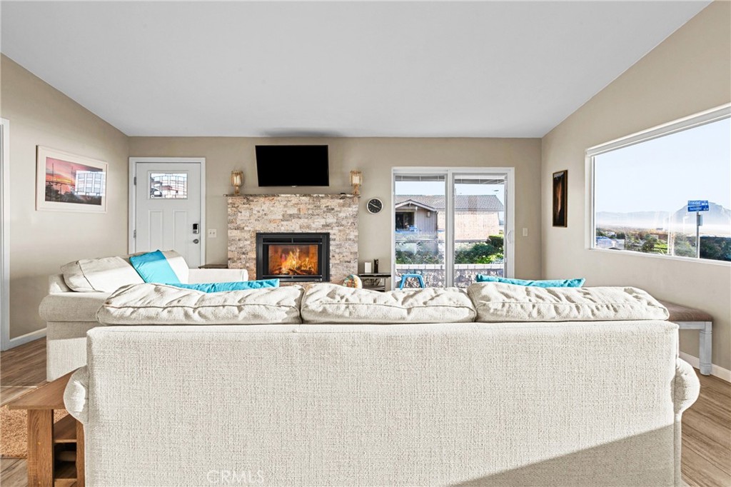 3302 Beachcomber Dr., Morro Bay, CA 93442