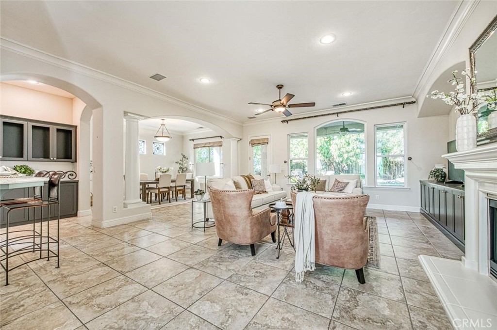 2824 E Omaha, Fresno, CA 93720