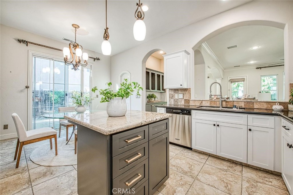 2824 E Omaha, Fresno, CA 93720