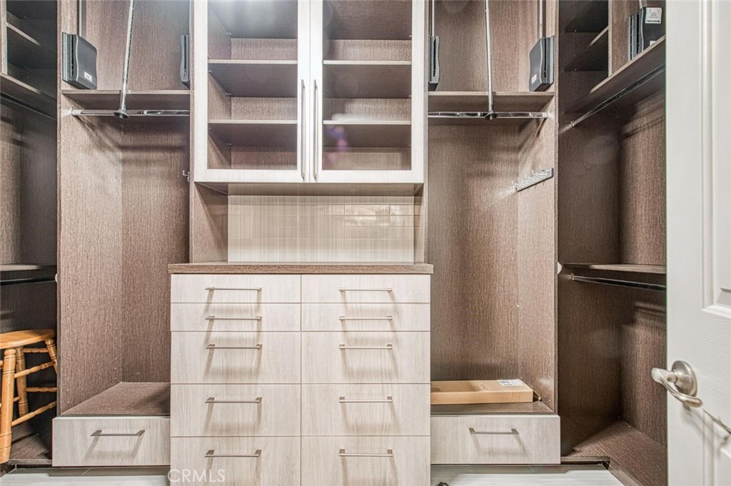 2824 E Omaha, Fresno, CA 93720