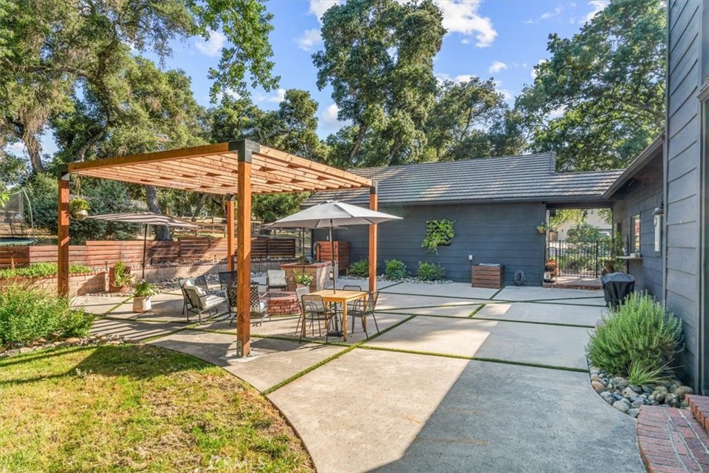 9240 Santa Margarita Rd, Atascadero, CA 93422