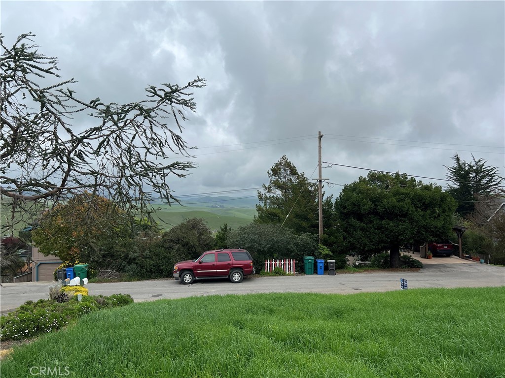 1739 Arliss Dr, Cambria, CA 93428