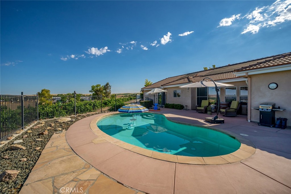 6172 Hawk Ridge Place, Paso Robles, CA 93446