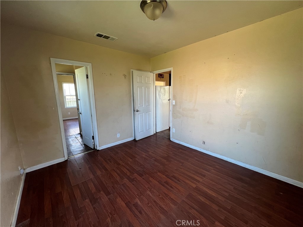 3326 W Henson, Riverdale, CA 93656