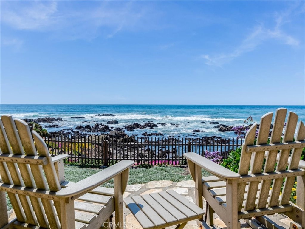 2585 Sherwood Dr, Cambria, CA 93428