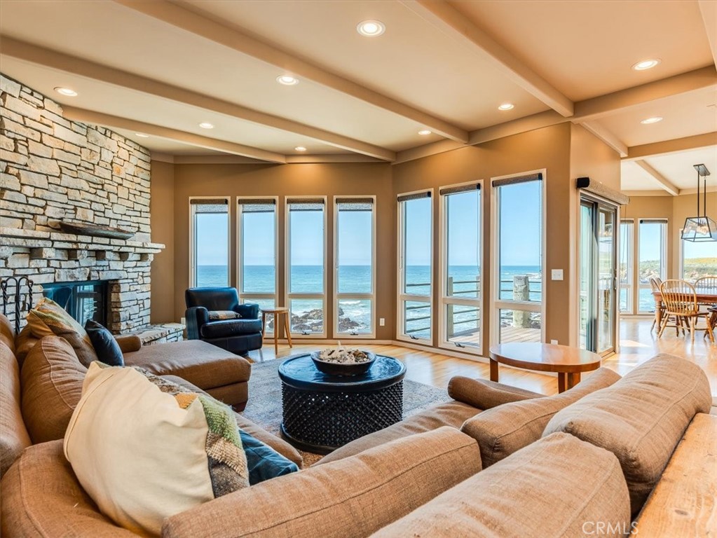 2585 Sherwood Dr, Cambria, CA 93428