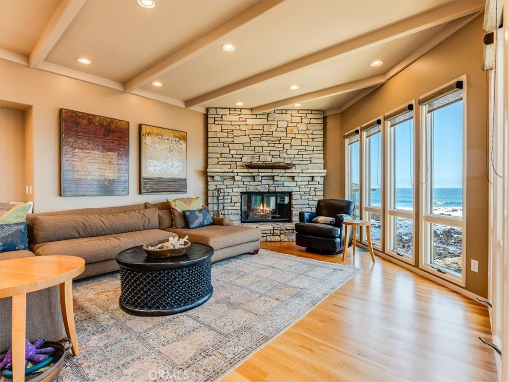 2585 Sherwood Dr, Cambria, CA 93428