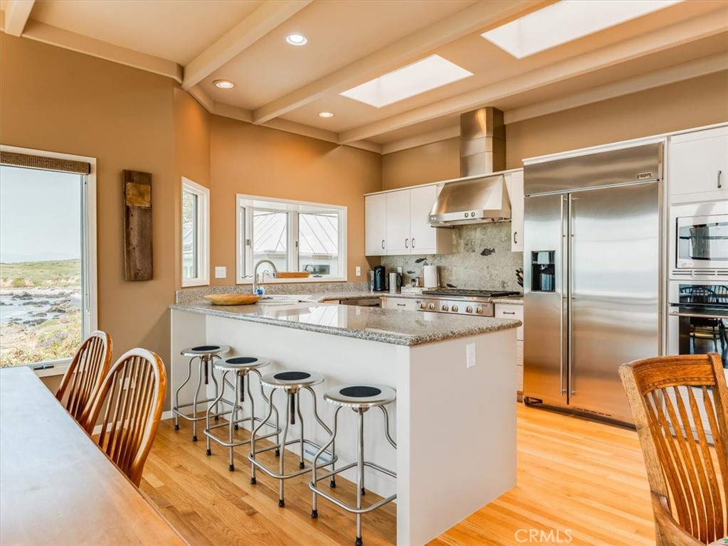 2585 Sherwood Dr, Cambria, CA 93428