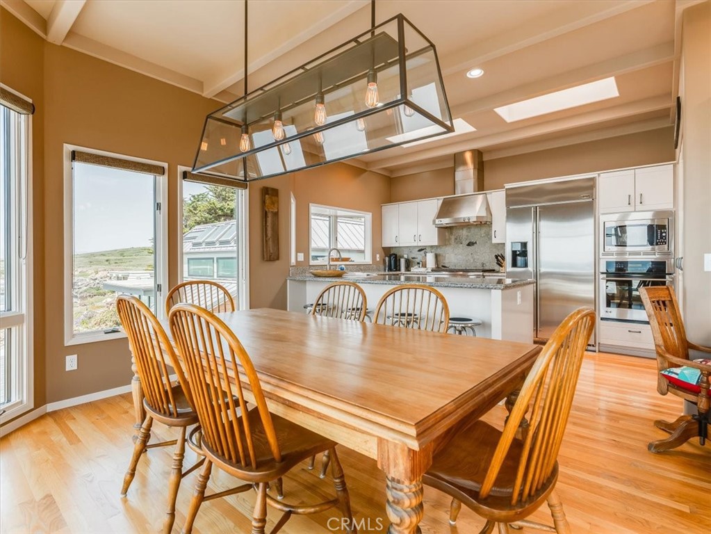 2585 Sherwood Dr, Cambria, CA 93428