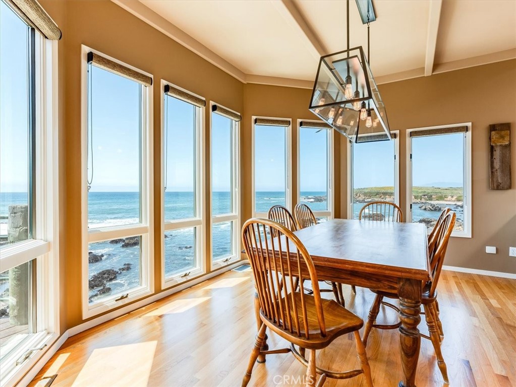 2585 Sherwood Dr, Cambria, CA 93428