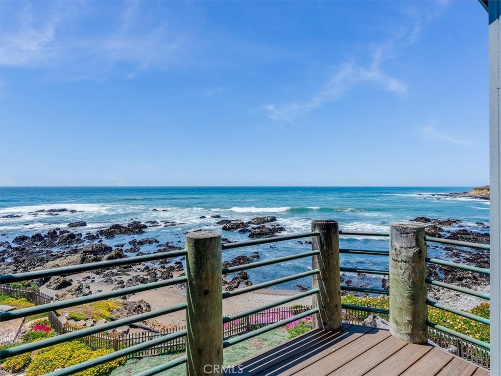 2585 Sherwood Dr, Cambria, CA 93428