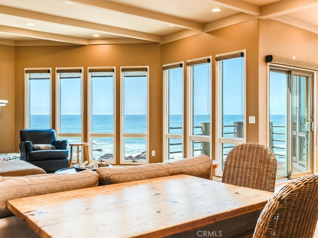 2585 Sherwood Dr, Cambria, CA 93428