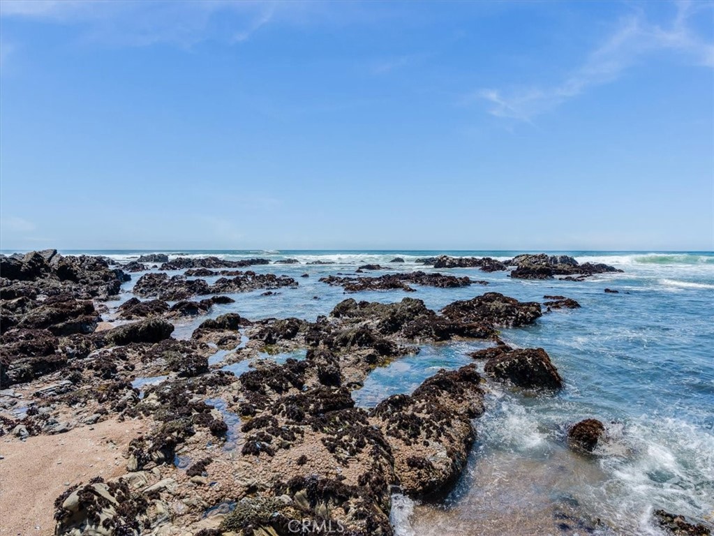 2585 Sherwood Dr, Cambria, CA 93428