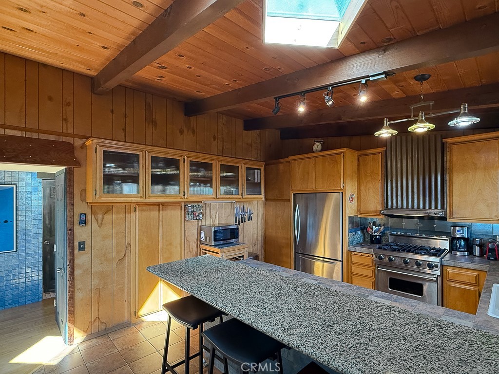 971 Hartford St, Cambria, CA 93428