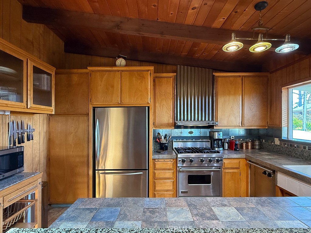 971 Hartford St, Cambria, CA 93428