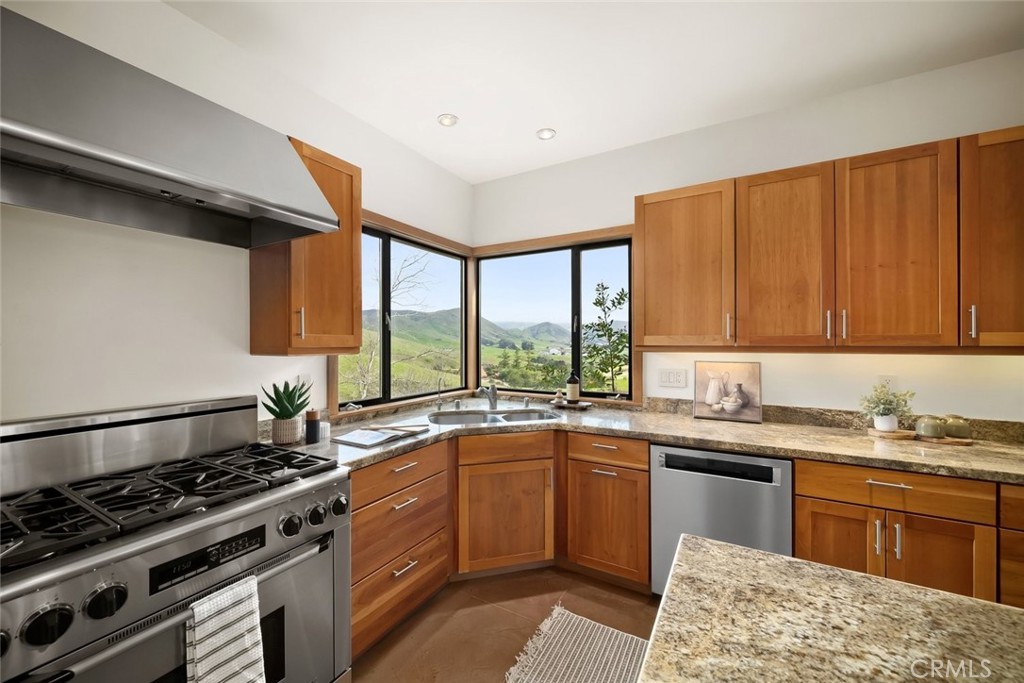 1777 Paseo De Caballo, San Luis Obispo, CA 93405