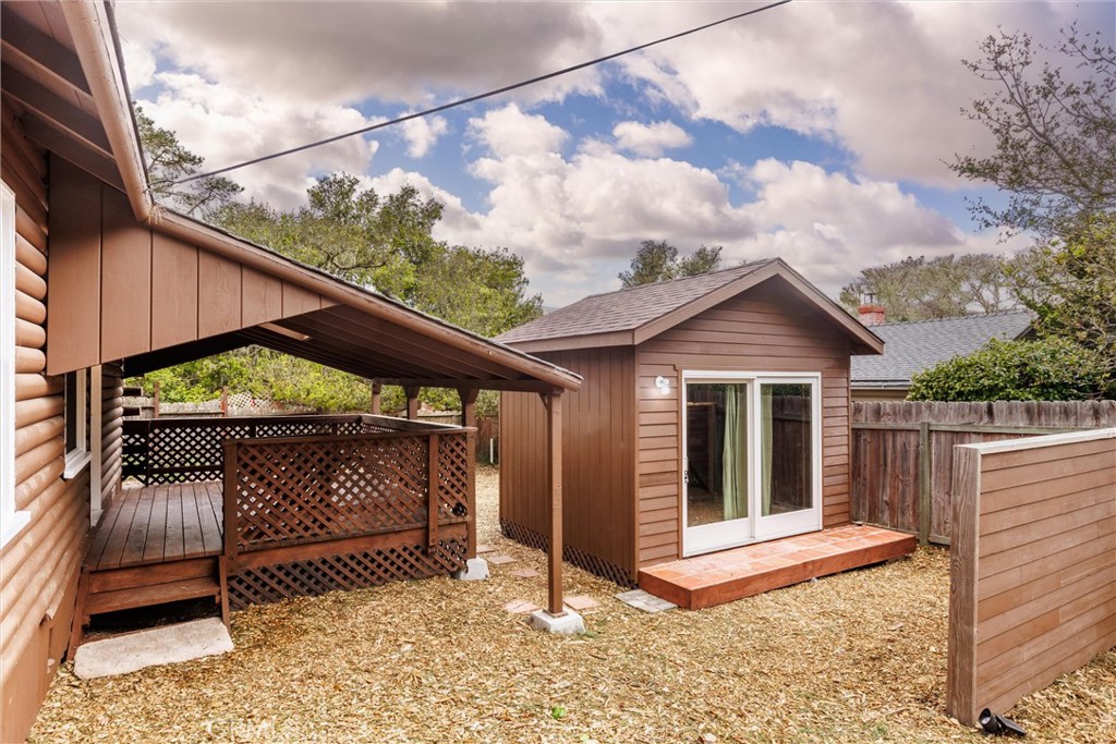2525 Pierce Ave, Cambria, CA 93428