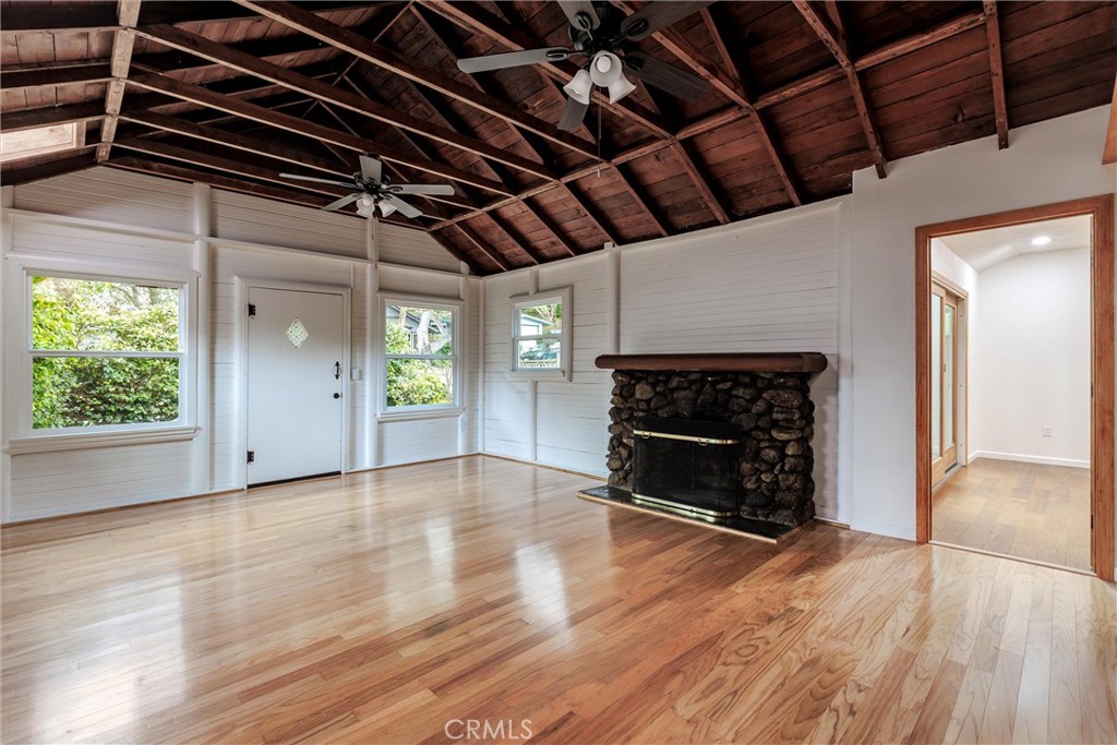 2525 Pierce Ave, Cambria, CA 93428