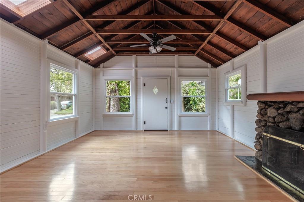 2525 Pierce Ave, Cambria, CA 93428