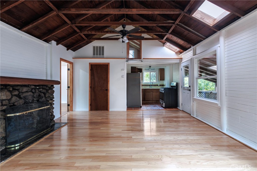 2525 Pierce Ave, Cambria, CA 93428