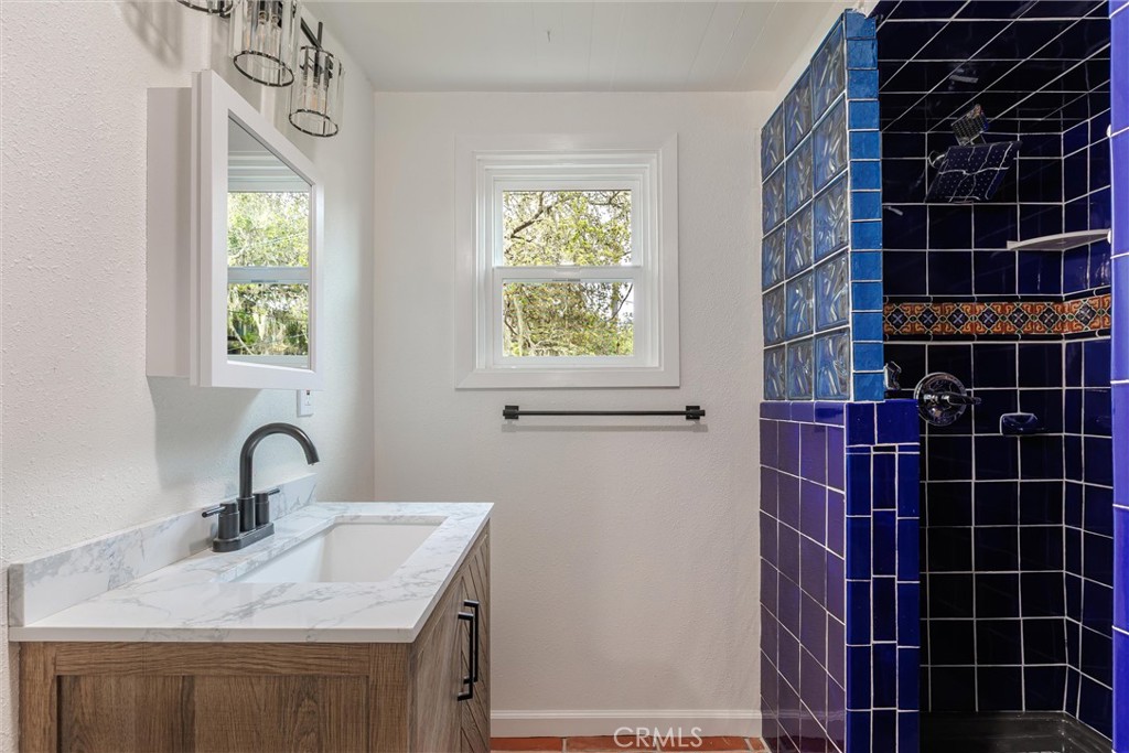 2525 Pierce Ave, Cambria, CA 93428