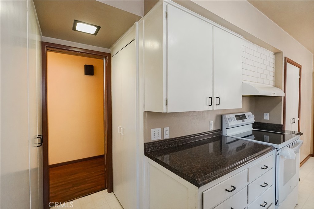 2038 H, Merced, CA 95340