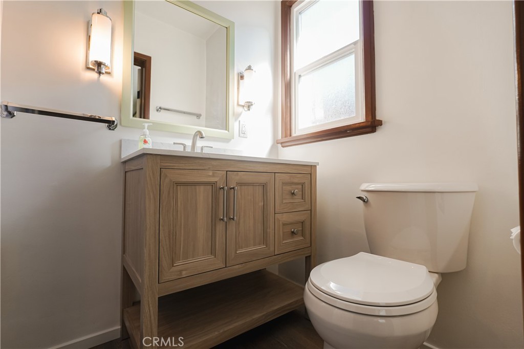 2038 H, Merced, CA 95340