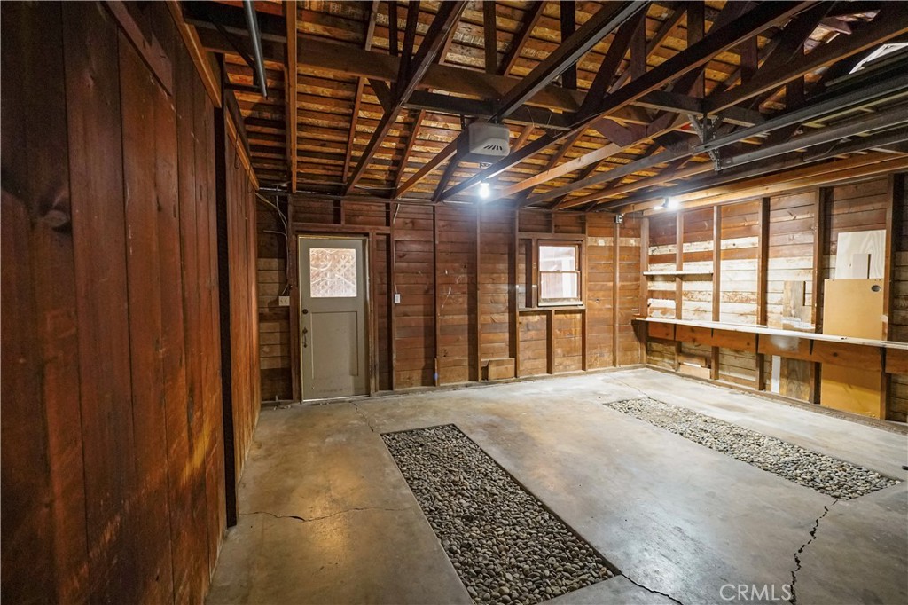 2038 H, Merced, CA 95340