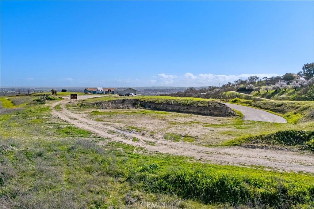 310 Camino Vista Cielo, Paso Robles, CA 93446