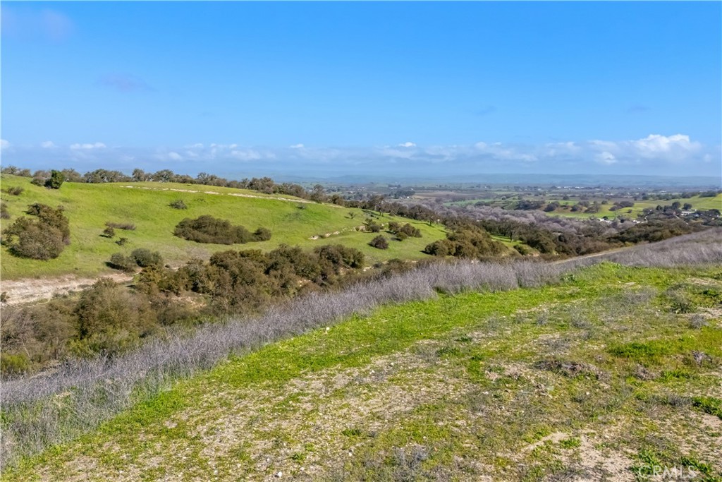 310 Camino Vista Cielo, Paso Robles, CA 93446