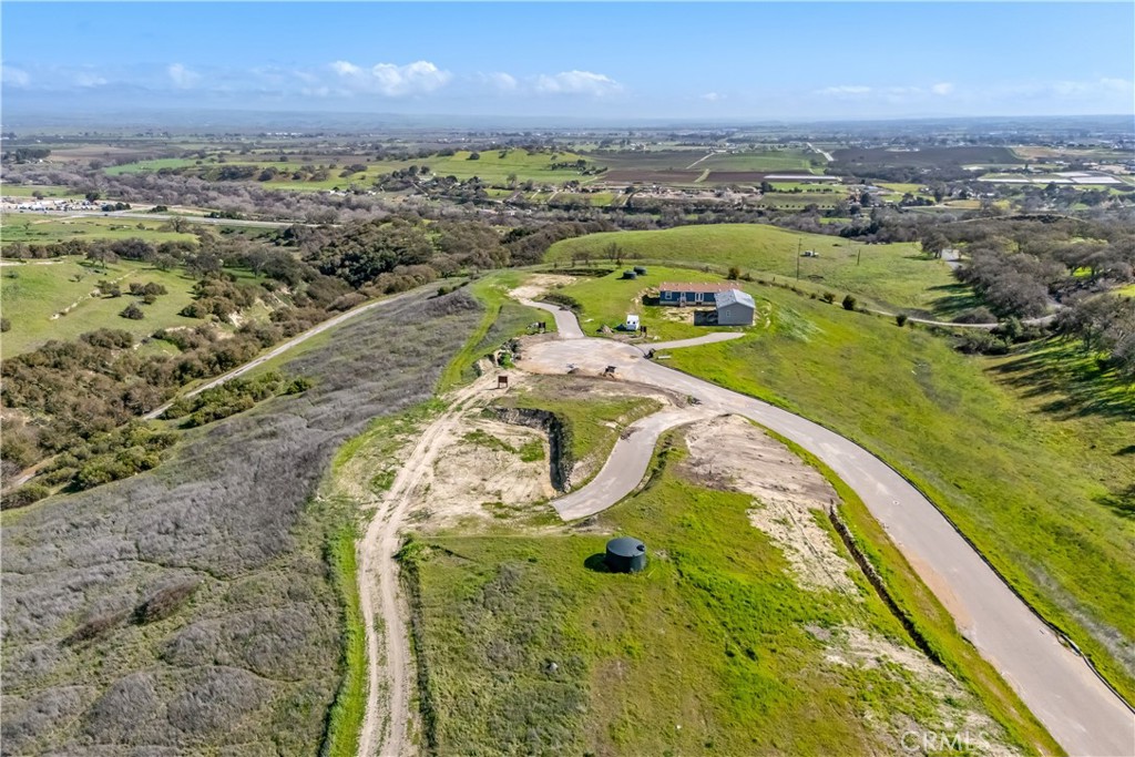 310 Camino Vista Cielo, Paso Robles, CA 93446