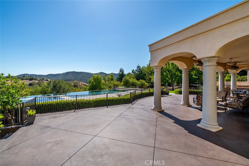 1175 Bassi, San Luis Obispo, CA 93405