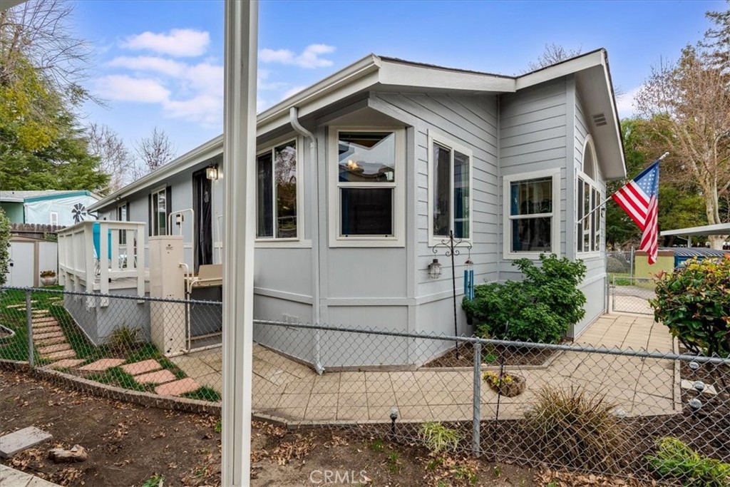 51 Quinta Ct, Paso Robles, CA 93446