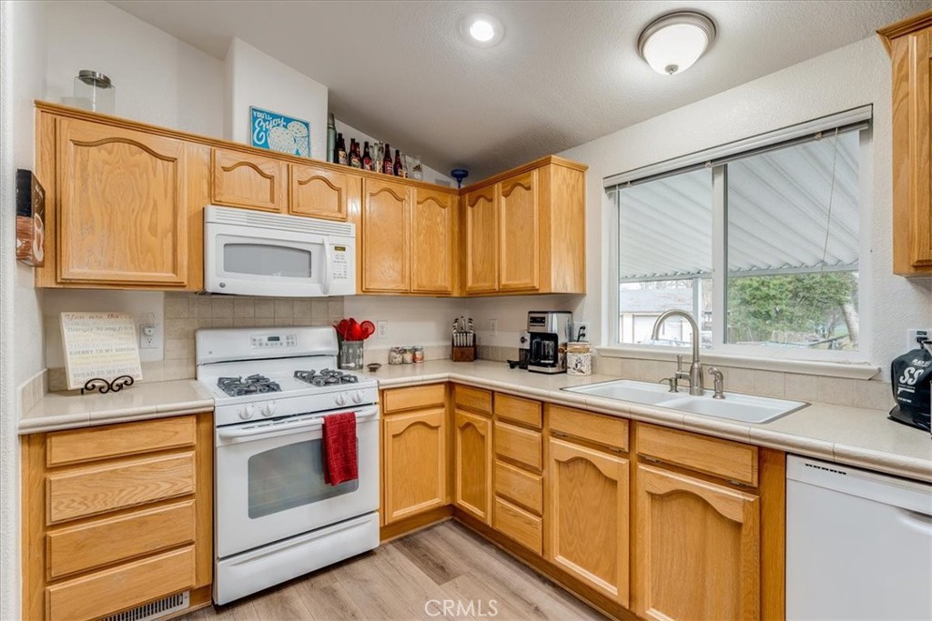 51 Quinta Ct, Paso Robles, CA 93446